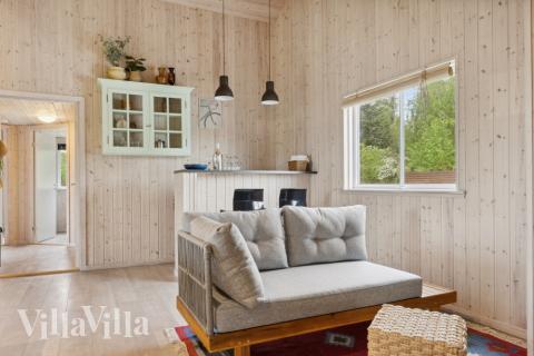 Aktivitetsrum i luksushus nr. 323 med 6 soveværelser og plads til 16 personer.