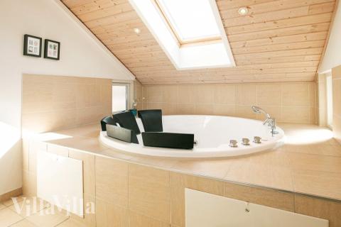 Nyd varmen i spaen i luksushus nr. 326 i Nordjylland