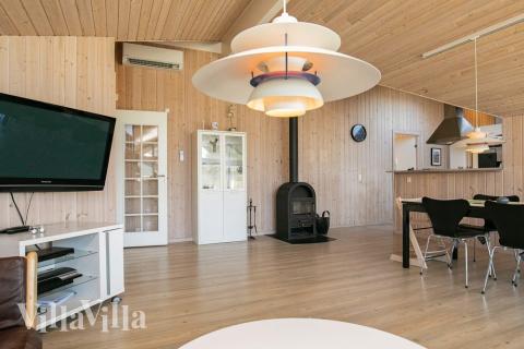 Det store lyse opholdrum i luksushus nr. 326 til 12.