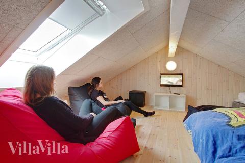 Nogle af de 16 sovepladser findes på hemsen i luksushus nr. 334