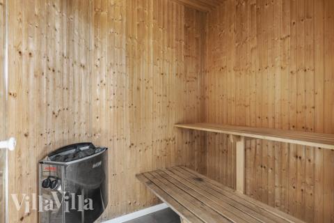 Nyd varmen i saunaen i luksushus nr. 332 til 20 personer