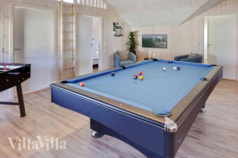 Ud over de mange timer, man kan bruge i husets pool-afdeling, så byder luksushus 336 også på billard/bordtennis og dart