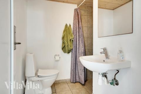 Ét af badeværelserne i luksushus nr. 338