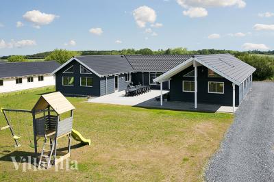 Dejligt stort sommerhus nær Skåstrup strand og Odense