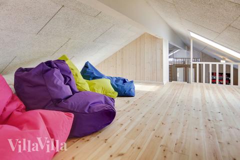 Nogle af de 22 sovepladser findes på hemsen i luksushus nr. 340