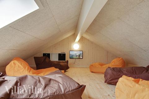 Nogle af de 24 sovepladser findes på hemsen i luksushus nr. 342