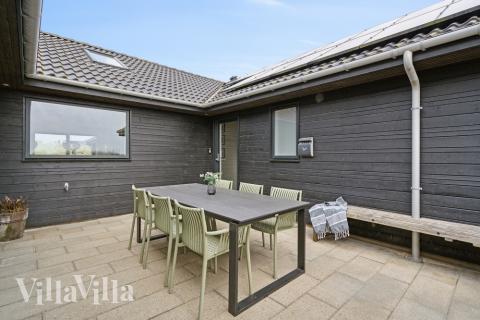 Dette skønne poolhus nr. 348 med plads til 20 personer ligger i Vestjylland