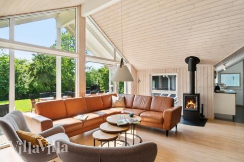 Sofahjørnet i luksushus 352 i Nordsjælland.