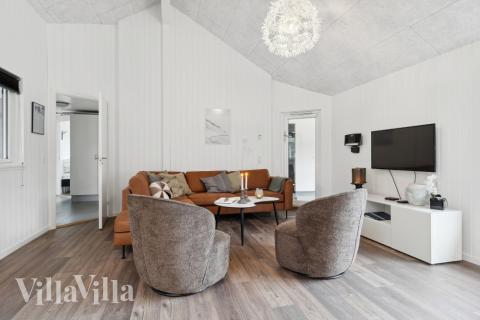 Sofahjørnet i luksushus 351 i Nordsjælland.