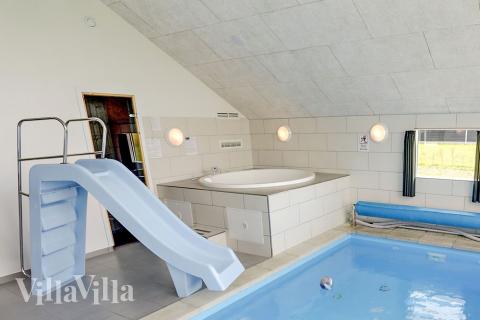 Nyd varmen i spaen i luksushus nr. 353 i Fyn og øer