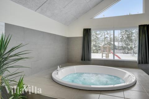 Nyd varmen i spaen i luksushus nr. 362 i Nordsjælland