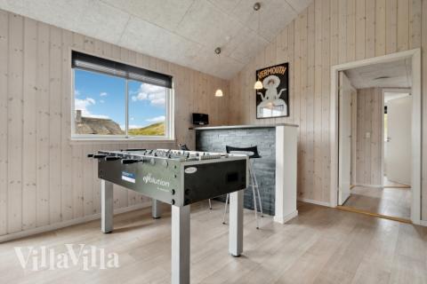 Luksushus 363 til 20 personer byder på et stort aktivitetsrum med bl.a. billard og dart