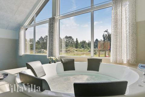 Nyd varmen i spaen i luksushus nr. 369 i Nordsjælland