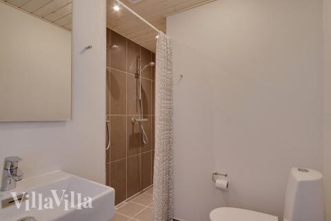 Ét af badeværelserne i luksushus nr. 372