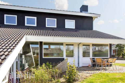 Stor terrasse ved luksushus nr. 373 i Limfjorden.