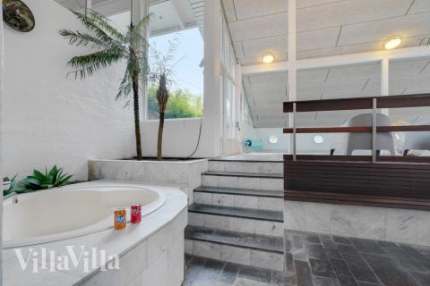 Luksushus nr. 373 byder bl.a. på et dejligt spabad