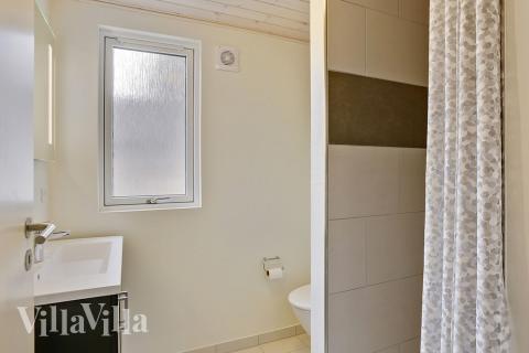 Ét af badeværelserne i luksushus nr. 375