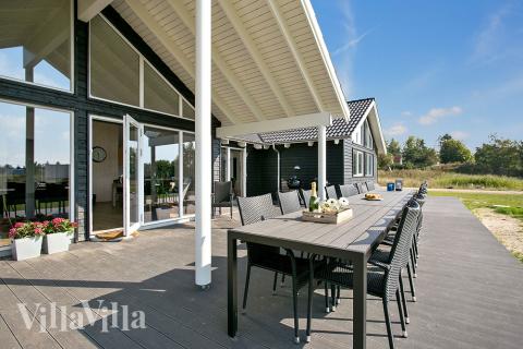 Nyd en grillaften på terrassen i luksushus nr. 377 i Nordsjælland