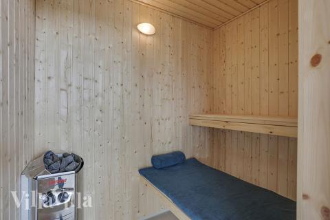 Nyd varmen i saunaen i luksushus nr. 377 til 18 personer