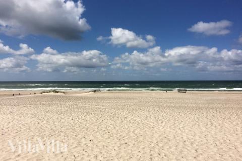 Stranden nær luksushus nr. 383.