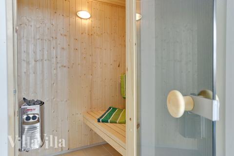 Nyd varmen i saunaen i luksushus nr. 384 til 20 personer