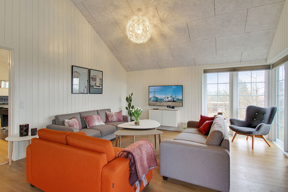 Opholdsrum med plads til 18 i luksushus nr. 386.