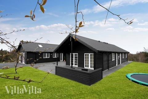 Luksushus nr. 386 har en dejlig terrasse med gode havemøbler til 18 personer.