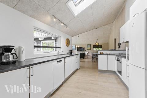 Velindrettet køkken i luksushus nr. 380 i Østjylland.