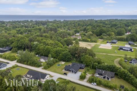 Det skønne område Østjylland indbyder til et ophold i luksushus nr. 380.