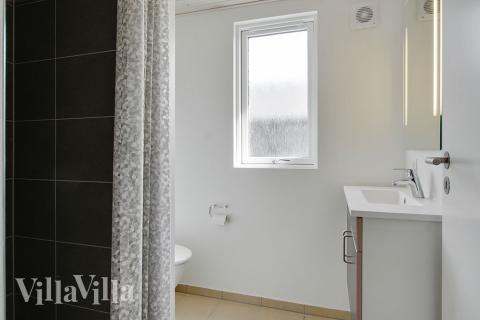 Ét af badeværelserne i luksushus nr. 394