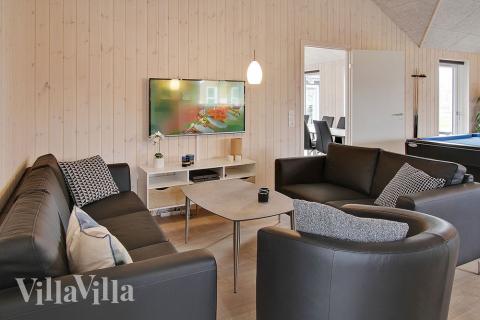 Opholdsrum med plads til 20 i luksushus nr. 703.