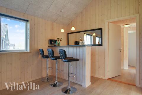 Sommerhus 704 er udstyrret med egen bar