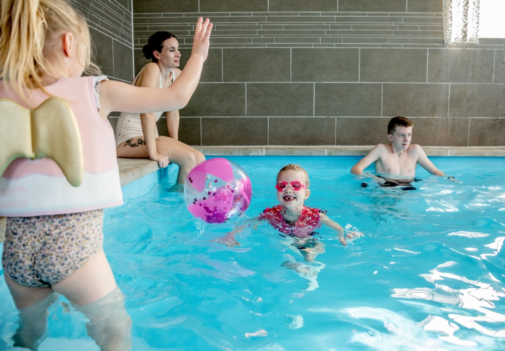 Den lækre pool i luksushuse nr. 393 til 20 personer