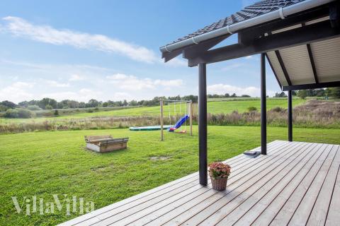 Flot sommerhus nr. 395 med god plads til op til 20 personer