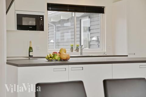 Køkkenet i luksushus nr. 388 er godt indrettet.