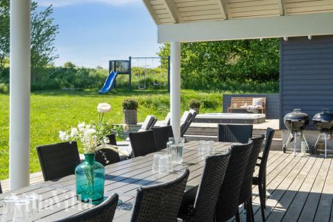 Stor terrasse ved luksushus nr. 397 i Nordsjælland.