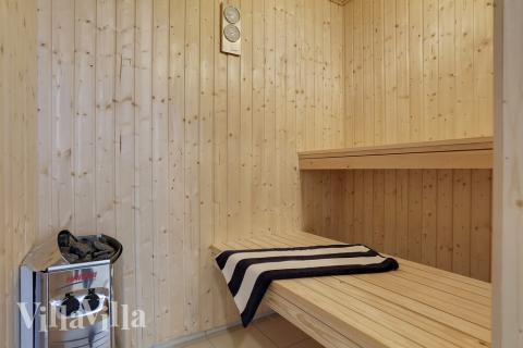 Nyd varmen i saunaen i luksushus nr. 392 til 18 personer