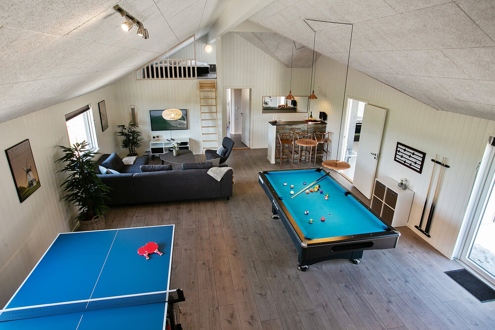 Ud over de mange timer, man kan bruge i husets pool-afdeling, så byder luksushus 403 også på billard/bordtennis og dart