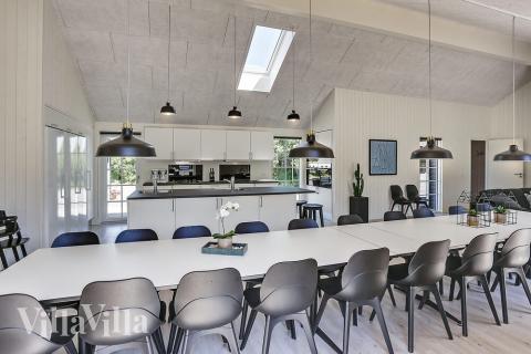 Opholdsrum med plads til 24 i luksushus nr. 419.