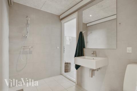 Ét af badeværelserne i luksushus nr. 411