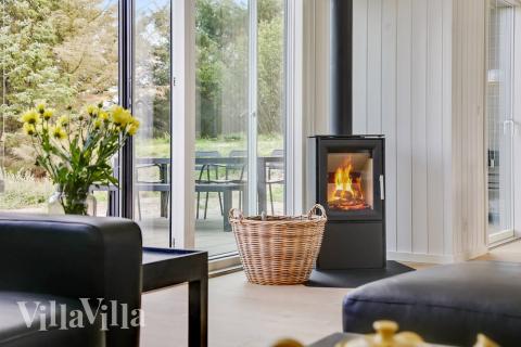 Opholdsrum med plads til 14 i luksushus nr. 411.