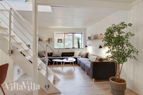 Opholdsrum med plads til 28 i luksushus nr. 423.