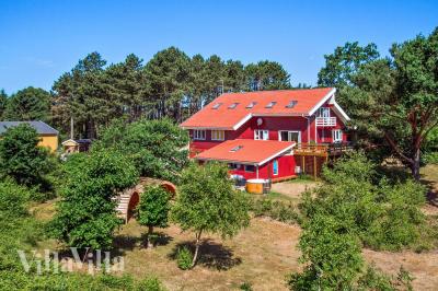 Dette skønne poolhus nr. 423 med plads til 28 personer ligger i Østjylland