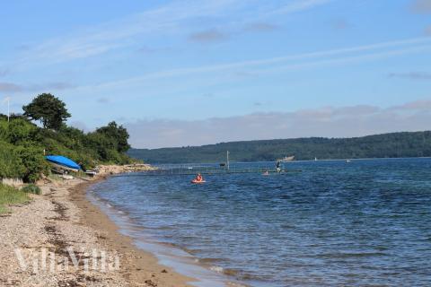 Stranden nær luksushus nr. 421.