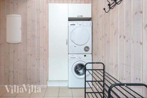 Den rummelige entre i luksushus nr. 421 i Østjylland