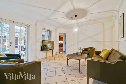 Det store lyse opholdrum i luksushus nr. 414 til 22.