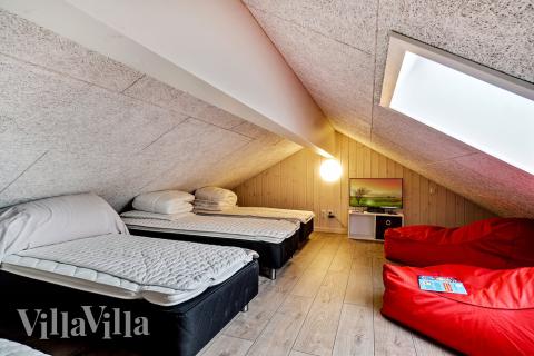 Nogle af de 16 sovepladser findes på hemsen i luksushus nr. 425