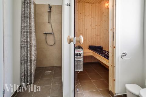 Ét af badeværelserne i luksushus nr. 718