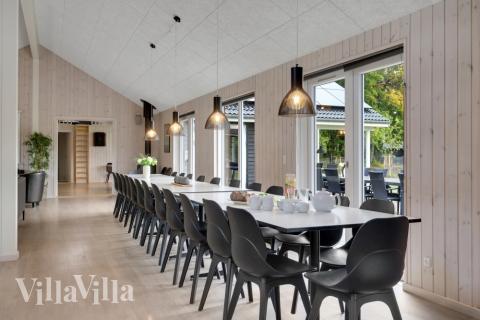 Opholdsrum med plads til 30 i luksushus nr. 438.