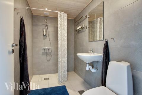 Ét af badeværelserne i luksushus nr. 424